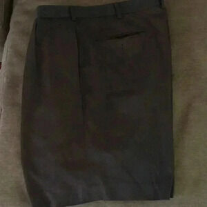 Men’s Nicklaus pleated shorts size 36